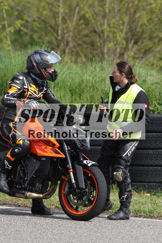 Archiv-2025/10 23.04.2025 Cornu Master School ADR/rot-rouge/48